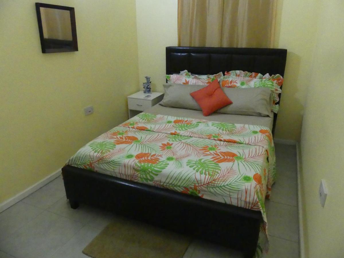 Southern Haven Guesthouse Laborie ภายนอก รูปภาพ