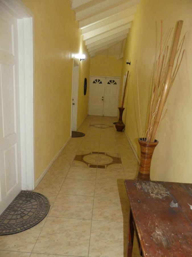 Southern Haven Guesthouse Laborie ภายนอก รูปภาพ